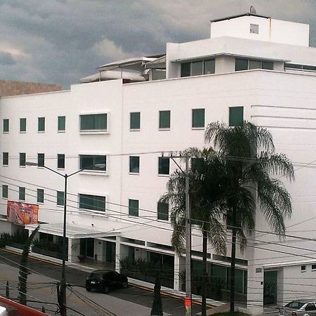 Comfort Inn Morelia Bagian luar foto