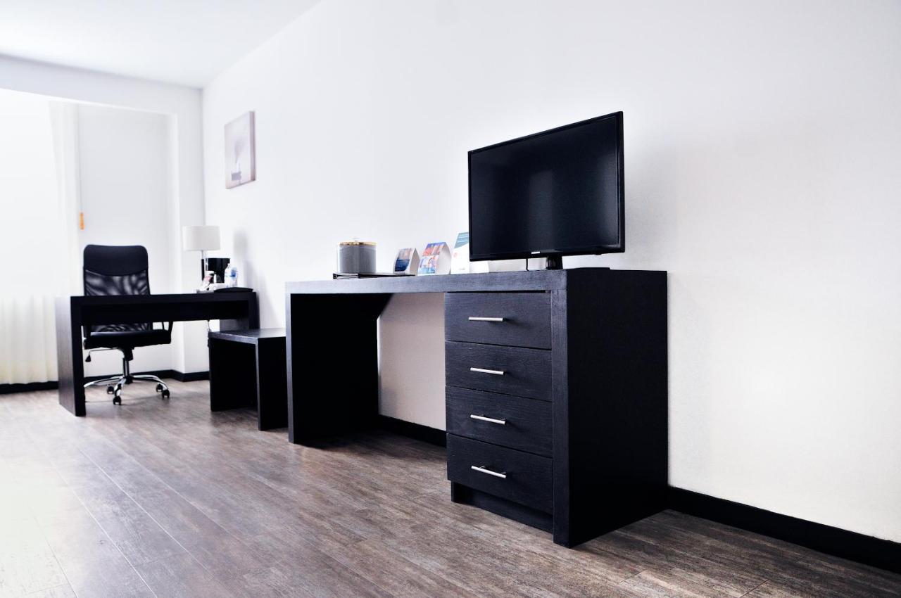 Comfort Inn Morelia Bagian luar foto