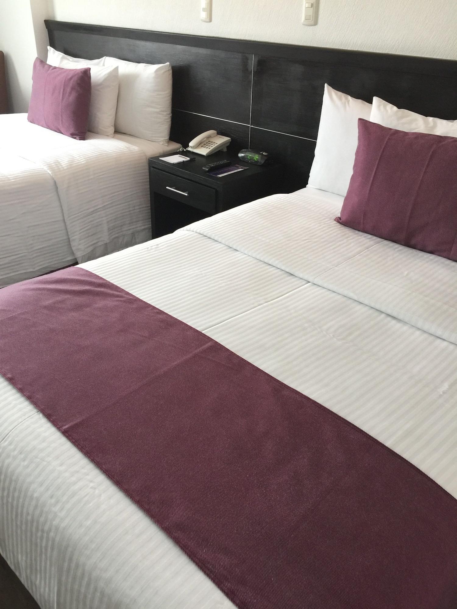 Comfort Inn Morelia Bagian luar foto