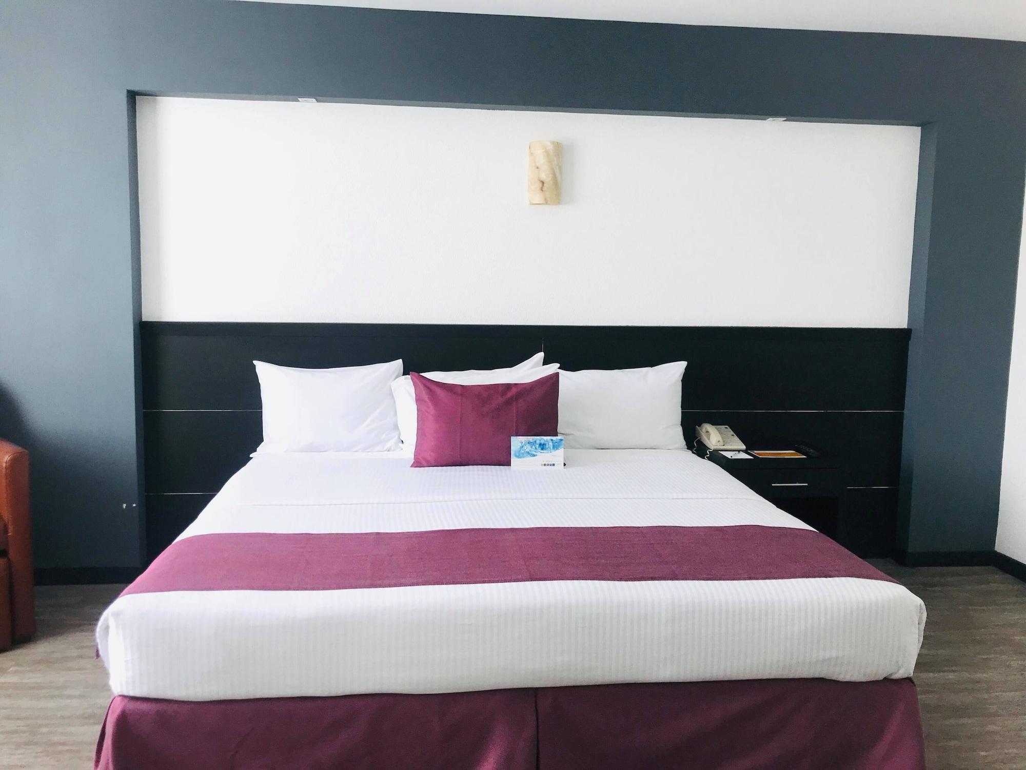 Comfort Inn Morelia Bagian luar foto