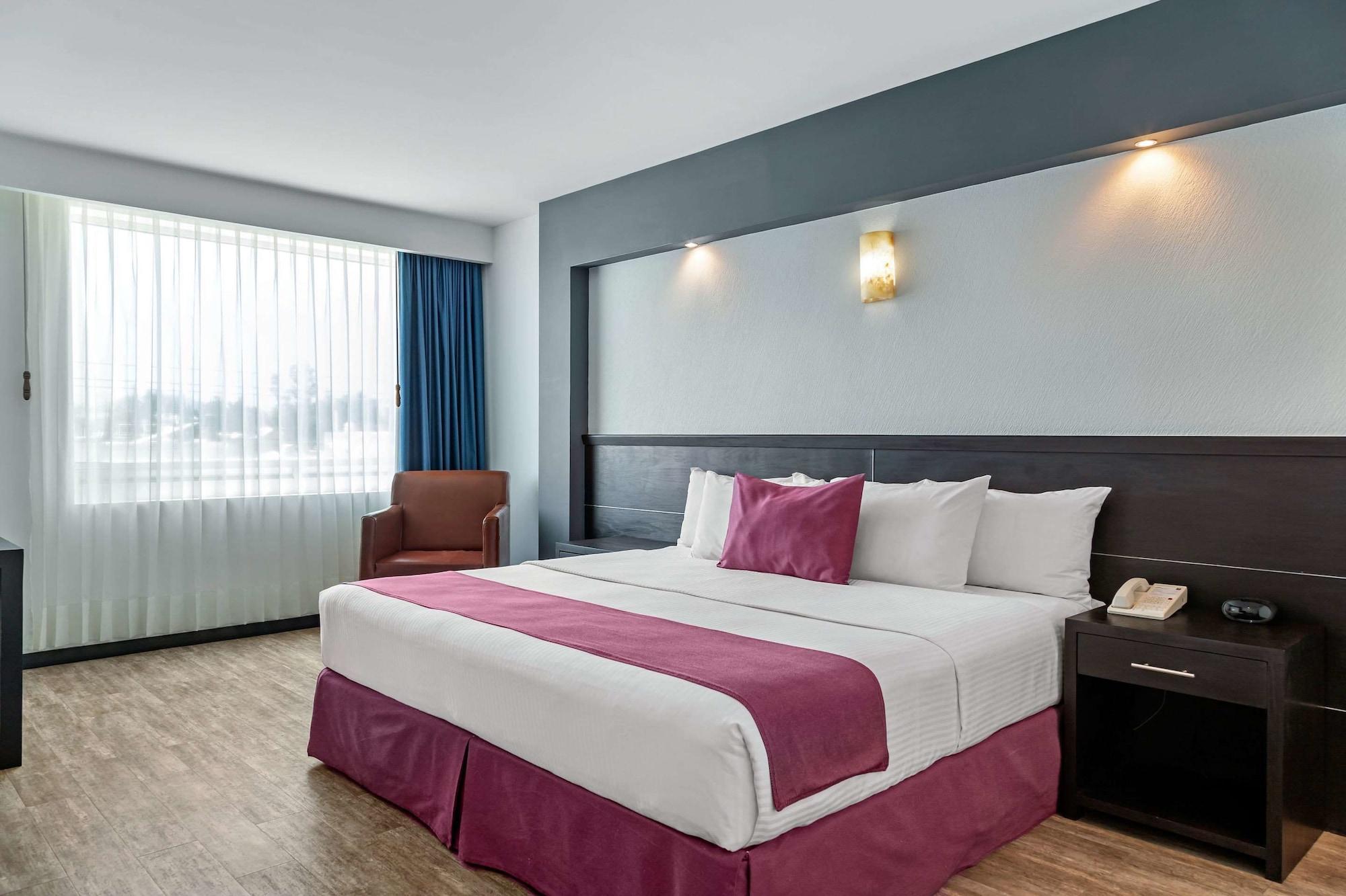 Comfort Inn Morelia Bagian luar foto