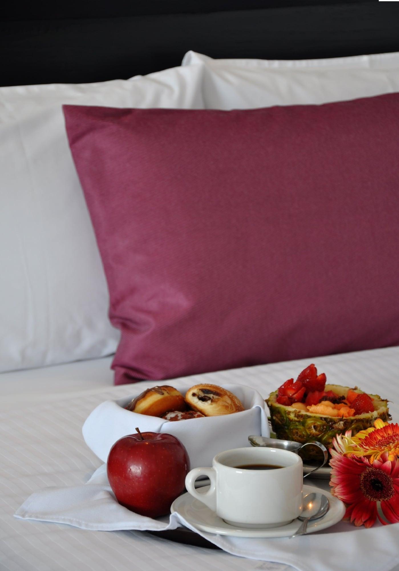 Comfort Inn Morelia Bagian luar foto