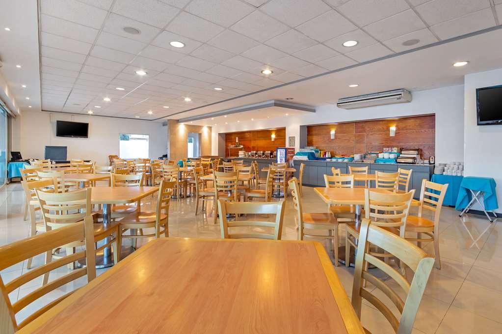 Comfort Inn Morelia Bagian luar foto