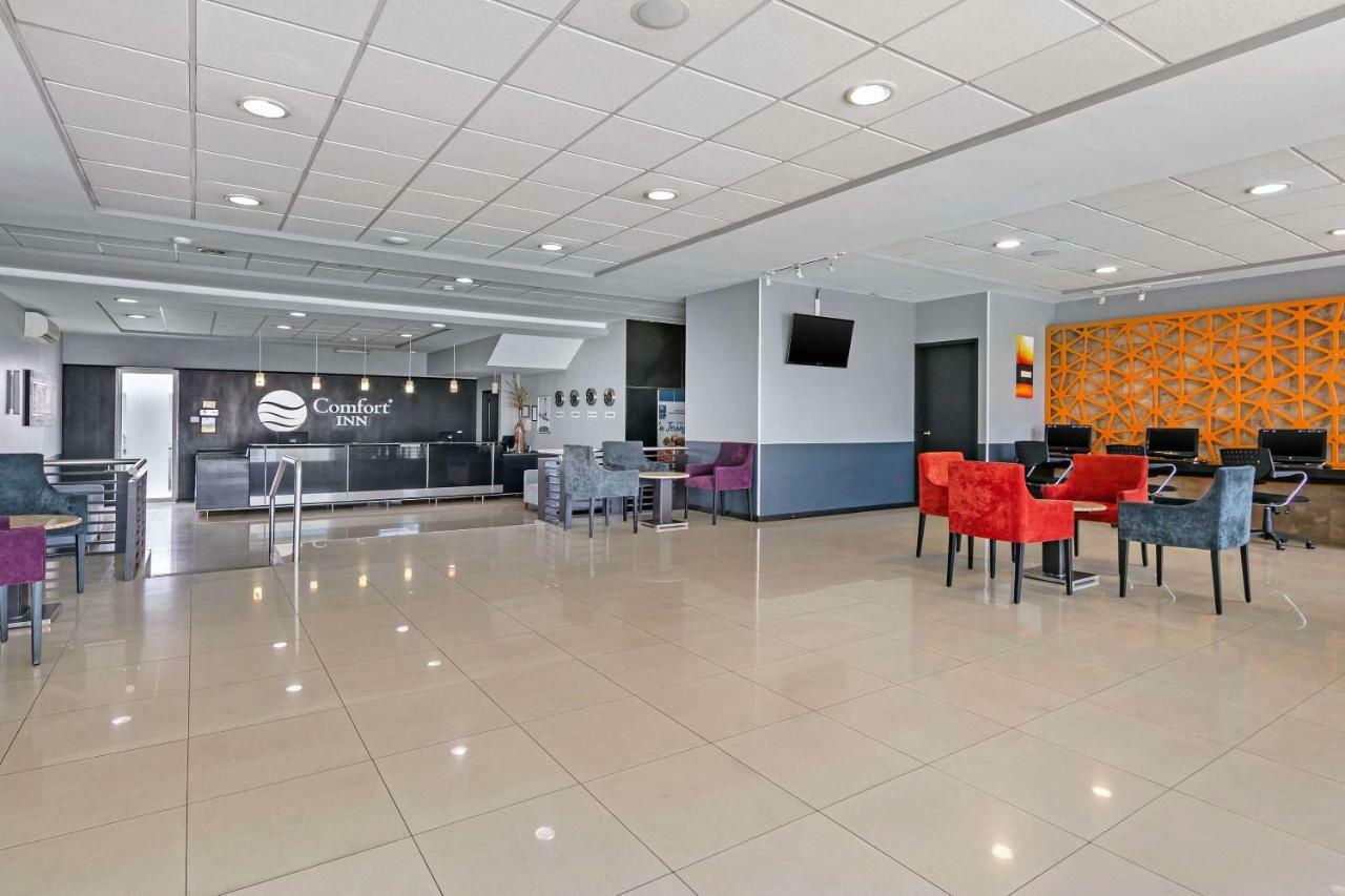 Comfort Inn Morelia Bagian luar foto
