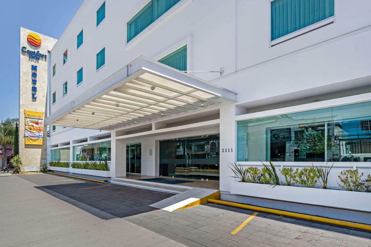 Comfort Inn Morelia Bagian luar foto