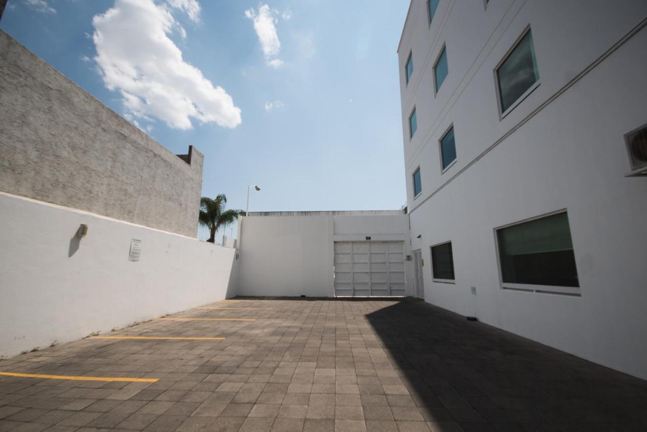 Comfort Inn Morelia Bagian luar foto